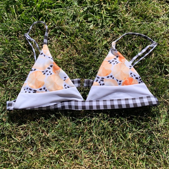 Sabo Skirt Lemon Citrus Bikini Top - Picture 4 of 5